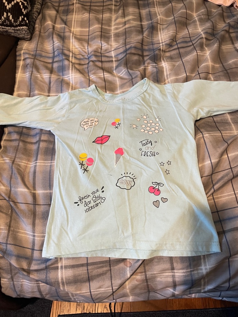 Girls' Mint Graphic Long Sleeve Tee - Playful Pop Icons